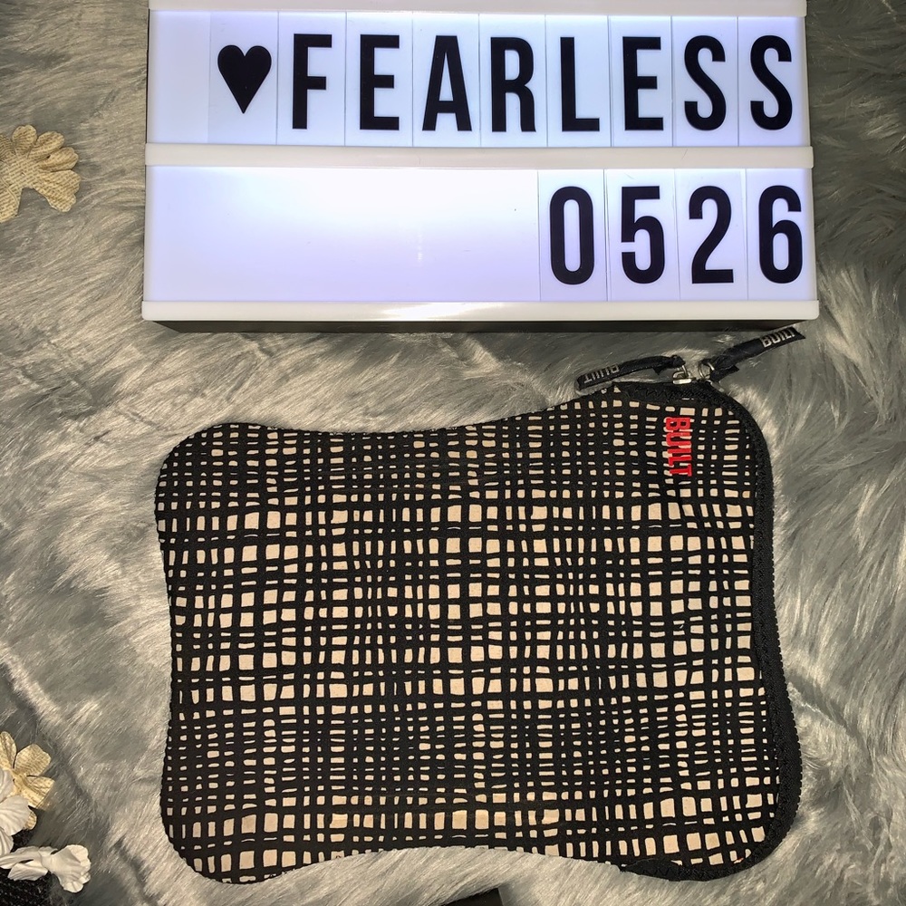 iPad Sleeve Case - Picture 2 of 5